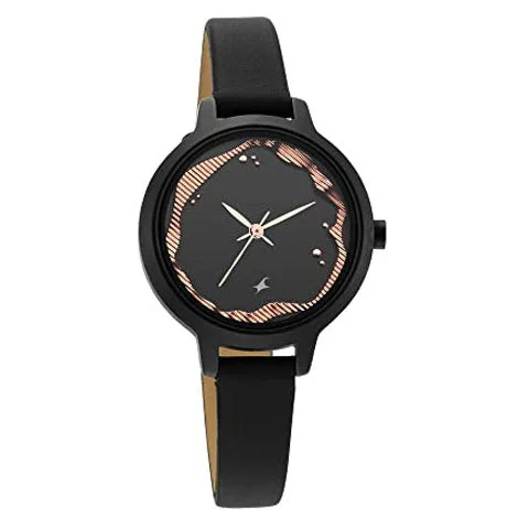 Uptown Retreat Analog Leather Women